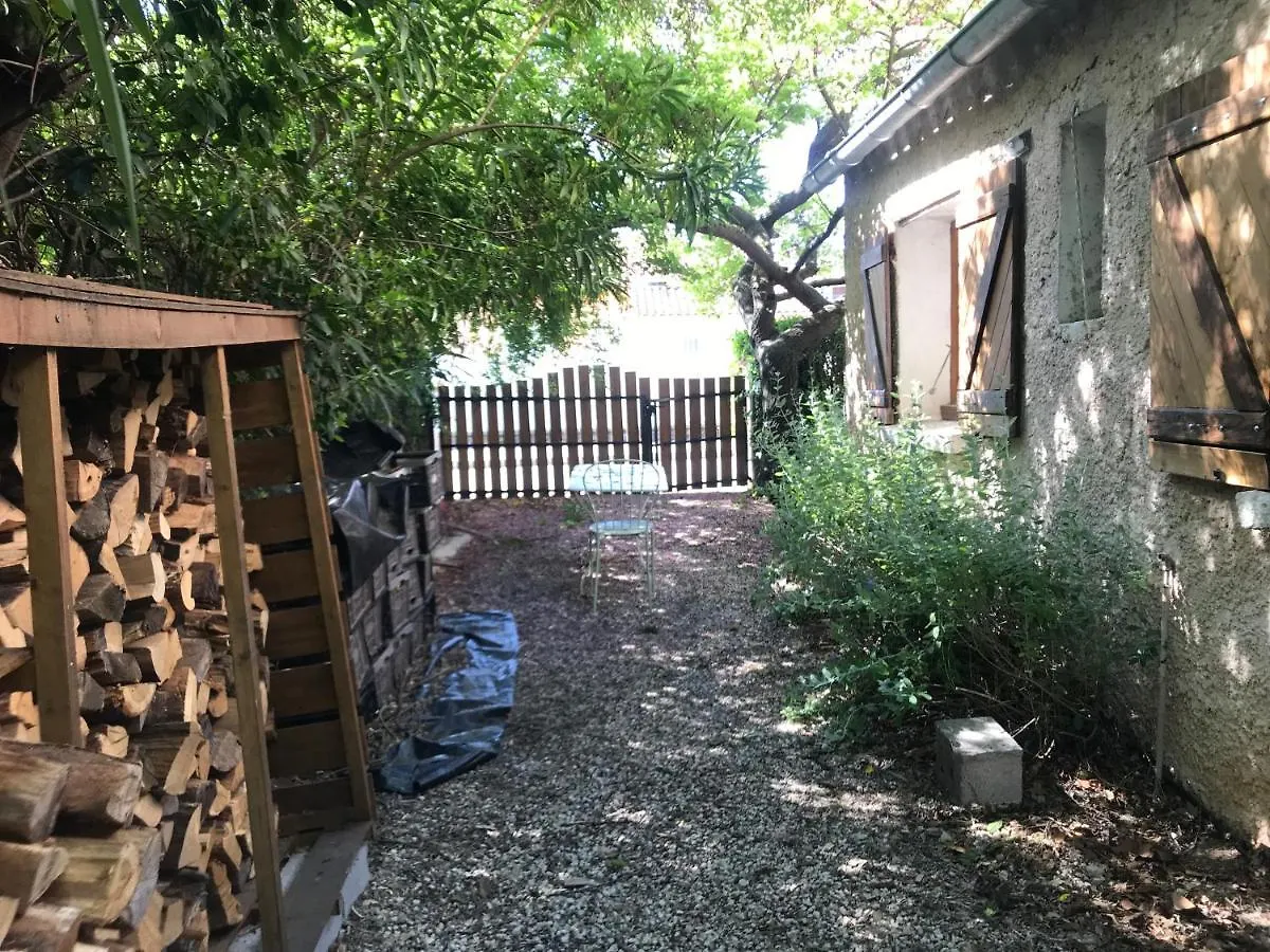 Appartement Studio Mitoyen / 2 Personnes Hyères