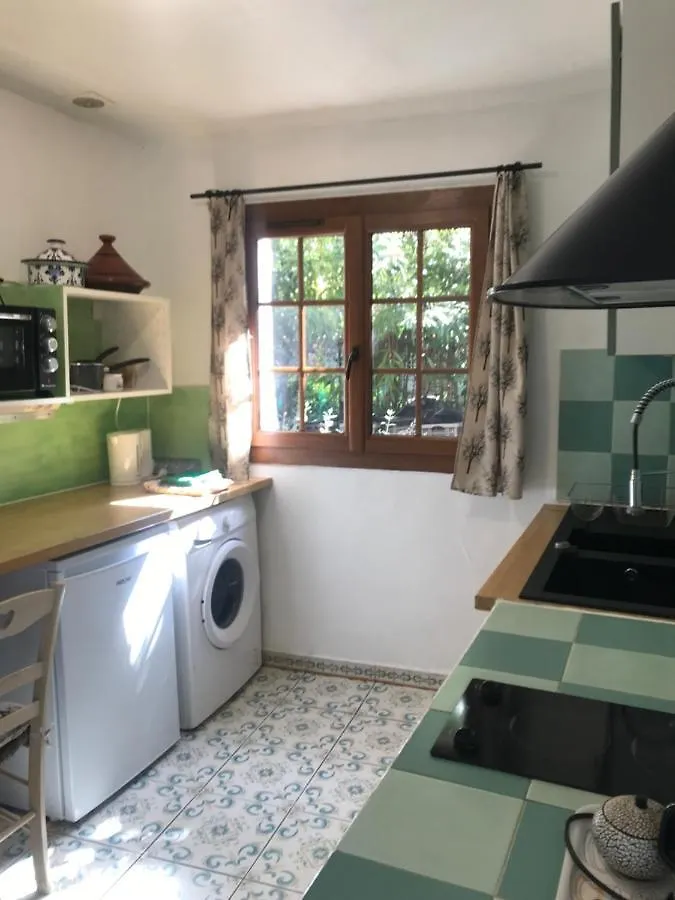 Appartement Studio Mitoyen / 2 Personnes Hyères