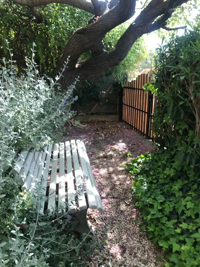 Appartement Studio Mitoyen / 2 Personnes Hyères France